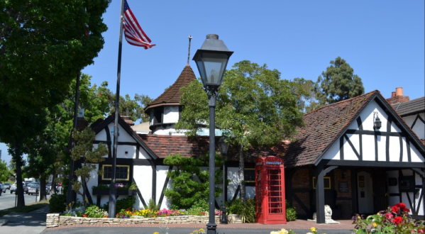One Of The Oldest Restaurants In Southern California Has A Truly Captivating History