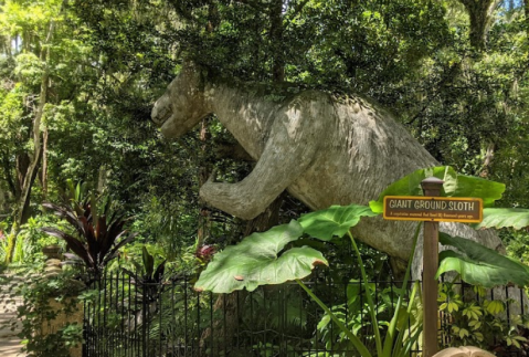 A Theme Park Was Built And Left To Decay In The Middle Of Florida’s Dunlawton Sugar Mill Gardens
