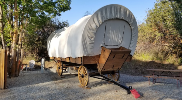 Stay The Night In A Old-Fashioned Covered Wagon At The Winthrop KOA Kampground In Washington