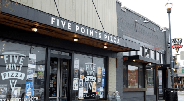 One Of The Only Restaurants In Tennessee With A Pizza Happy Hour, Five Points Pizza Is Worth The Trip