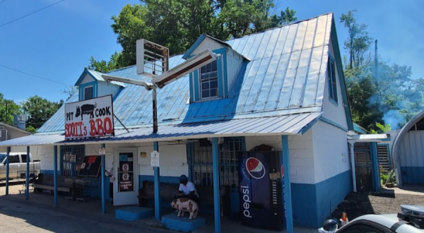 The Beloved Hole-In-The-Wall That Serves The Arguably Best BBQ In All Of South Carolina