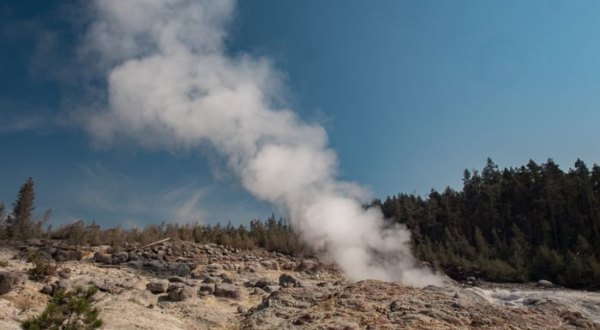 Wyoming’s Yellowstone National Park Has A Surprisingly Dark And Deadly History