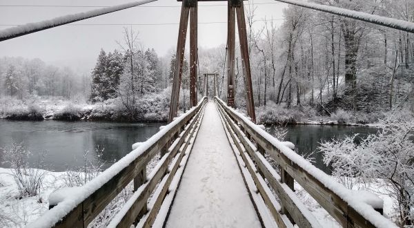 The Manistee River Trail In Michigan Completely Transforms In The Winter Months