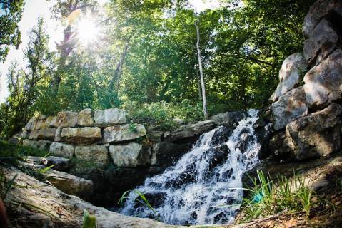 Missouri’s Most Easily Accessible Waterfall Is Hiding In Plain Sight At Waterfall Park Independence