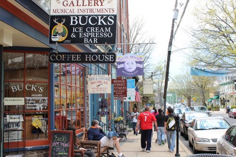 This Sprawling Stretch Of Shops In New Jersey Offers The Perfect Way To Spend An Afternoon