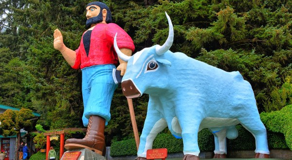 Here’s The Story Behind The Massive Paul Bunyan Statue In Northern California