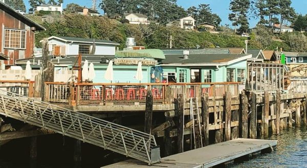 This Northern California Seafood Spot Offers Fresh Food Straight From The Boat