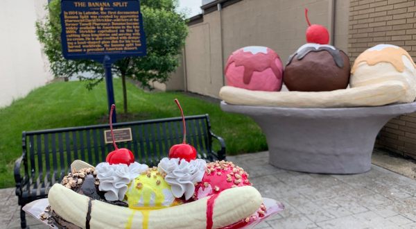 Here’s The Story Behind The Larger-Than-Life Banana Split Statue In Pennsylvania