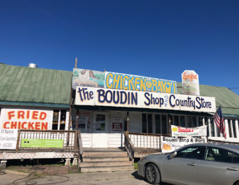 For The Best Fried Chicken Of Your Life, Head To This Hole-In-The-Wall Country Store In Louisiana