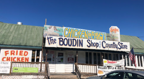 For The Best Fried Chicken Of Your Life, Head To This Hole-In-The-Wall Country Store In Louisiana