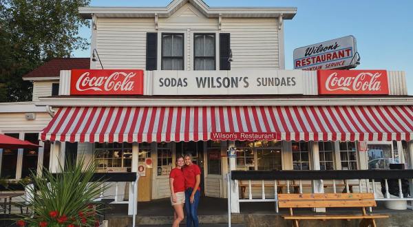 The One-Of-A-Kind Wilson’s Restaurant Just Might Have The Most Scenic Views In All Of Wisconsin