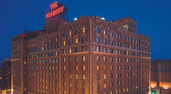 The Most Famous Hotel In Tennessee Is Also One Of The Most Historic Places You’ll Ever Sleep