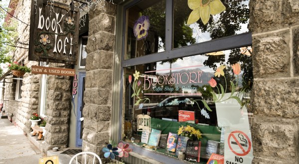 Beaver State Bibliophiles Love The Bookloft, A Wonderful Treasure In Enterprise, Oregon