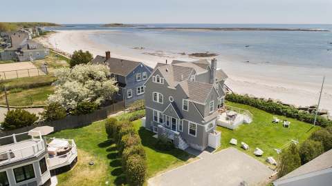 These Might Be The 3 Most Luxurious Airbnbs Along The Southern Maine Coast