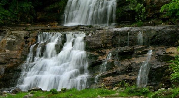 6 Easy-Access Connecticut Waterfalls That Are Perfect For A Summer Adventure