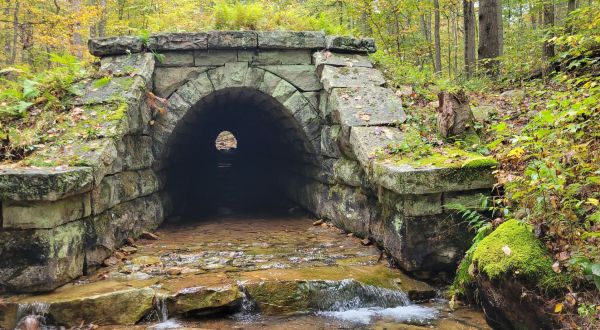 There’s An Abandoned Aqueduct In Pennsylvania That Was Never Completed And It’s Eerily Fascinating