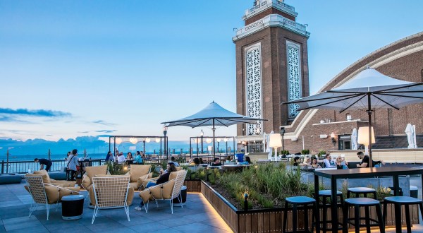 Sip Drinks With A View At Offshore, The Largest Rooftop Bar In Illinois