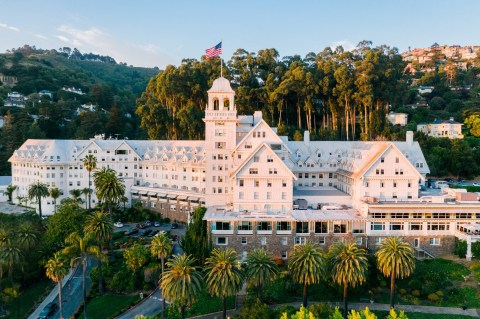 The Most Famous Hotel In Northern California Is Also One Of The Most Historic Places You'll Ever Sleep