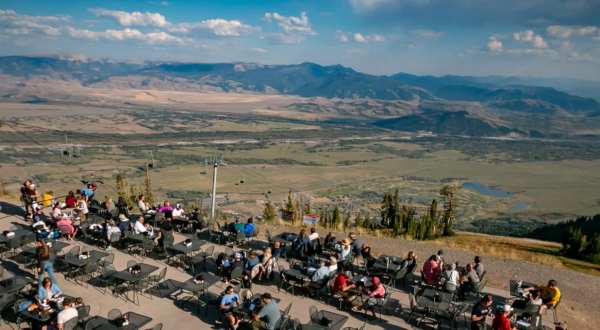 The One-Of-A-Kind Piste Mountain Bistro Just Might Have The Most Scenic Views In All Of Wyoming