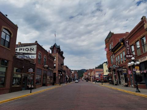 There Are 5 Must-See Historic Landmarks In The Charming Town Of Deadwood, South Dakota
