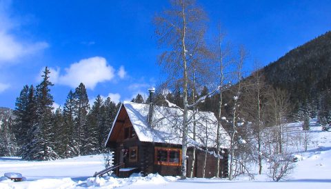 This Colorado Cabin Was Just Named One Of The Coziest Places You Can Stay In The Country