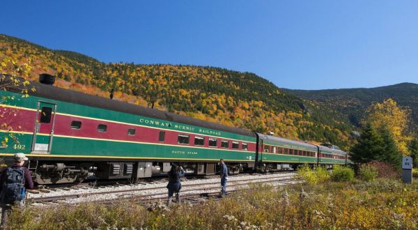 The Scenic Train Ride In New Hampshire That Runs Year-Round