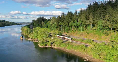 The Scenic Train Ride In Washington That Runs Year-Round