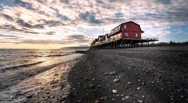 This Small Stretch Of Land In Alaska Offers The Perfect Way To Spend An Afternoon