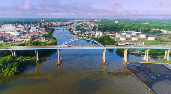 The Tallest, Most Impressive Bridge In Wisconsin Can Be Found In The Town Of Green Bay