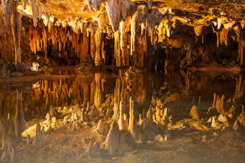 The Most Beautiful Cave In America Is Right Here In Ohio... And It Isn't Mammoth Cave
