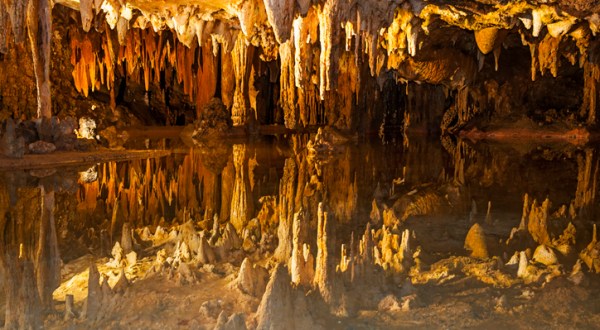 The Most Beautiful Cave In America Is Right Here In Ohio… And It Isn’t Mammoth Cave