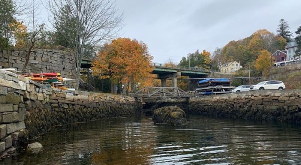 Tour The Haunted Goose River Bridge, Then Dine With Ghosts At Quarry Tavern In Maine