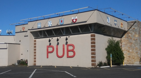 The Best Steakhouse Dinner In The Mid-Atlantic Area Can Be Found At This Unassuming Tavern