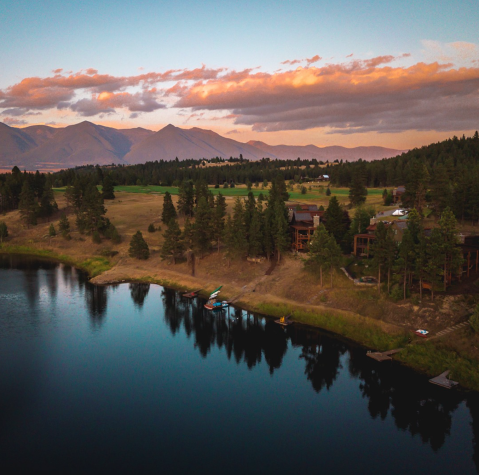 This Montana Resort In The Middle Of Nowhere Will Make You Forget All Of Your Worries