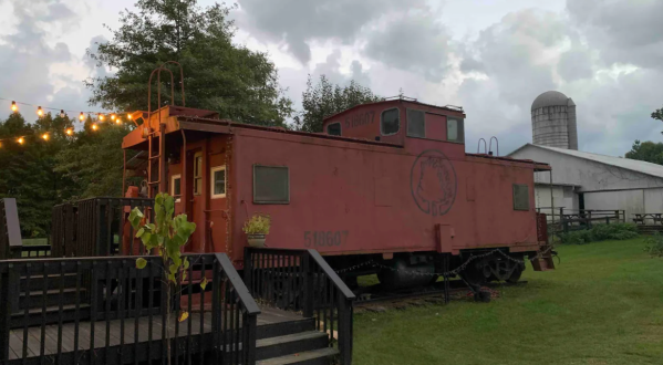 This Charming Airbnb In Kentucky Used To Be A Train Car And You’ll Want To Stay