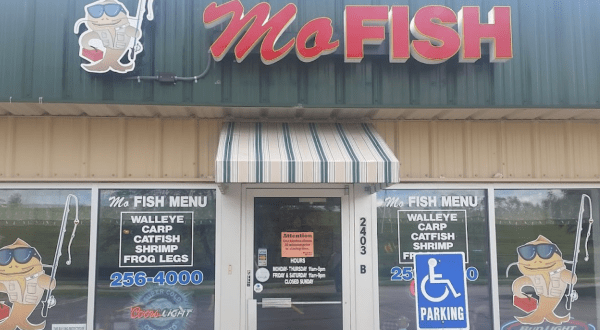 Some Of The Best Crispy Fried Seafood In Iowa Can Be Found At Mo Fish
