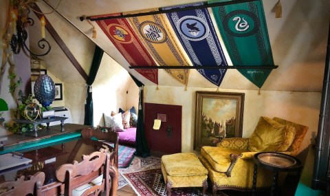The Harry Potter Airbnb Room In Maryland Is An Idyllic Getaway For Potterheads Of All Ages