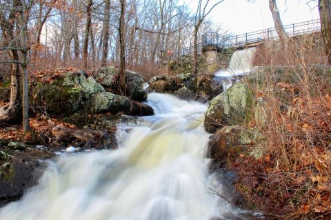 Massachusetts' Most Easily Accessible Waterfall Is Hiding In Plain Sight At Beaver Brook Reservation