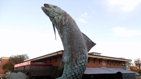 Here’s The Story Behind The Giant Bronze Fish Statue In Georgia