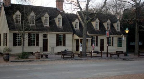 You’ll Love Visiting Josiah Chowning’s Tavern, A Virginia Restaurant Loaded With Local History