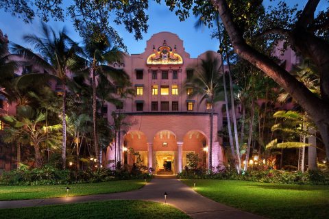 The Most Famous Hotel In Hawaii Is Also One Of The Most Historic Places You'll Ever Sleep
