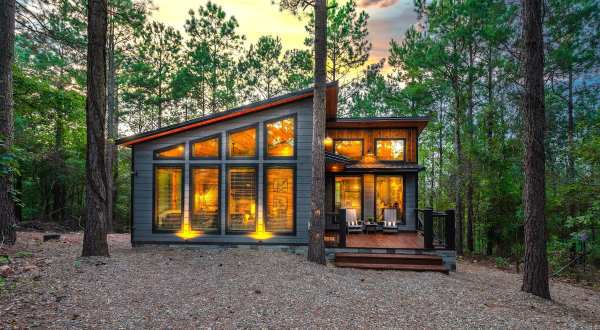 This Remote Cabin For Two Sits In The Middle Of An Oklahoma Forest And Is Everything You’ve Dreamed Of And More