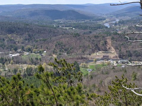 The View From This Little-Known Overlook In Massachusetts Is Almost Too Beautiful For Words