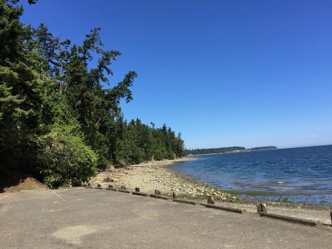 There's A Bayfront Campground Hiding In A Washington State Park Where You Can Camp Year-Round