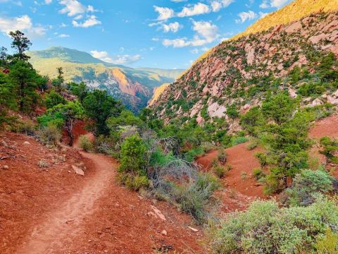 Walk Through Red Rocks And Enjoy Beautiful Views On This Quiet 3-Mile Trail In Utah