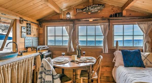 The Hidden Cannery Cabin In Alaska Is A Beach Getaway With The Utmost Charm