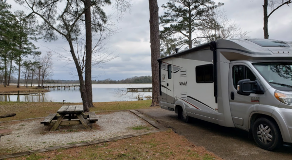 There’s A Lake Hiding In A Mississippi Forest Where You Can Camp Year-Round