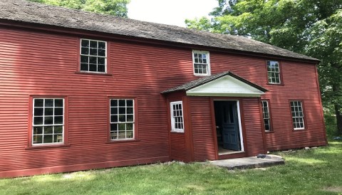 Tour The Haunted James House, Then Dine With Ghosts At Three Chimneys Inn In New Hampshire