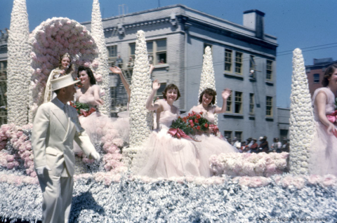 This Is The Oldest Flower Festival In Oregon, And It's Absolutely Magical