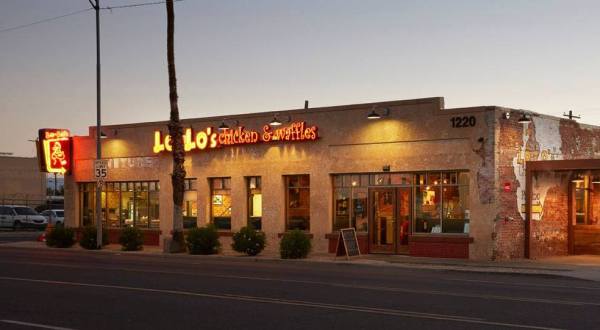 6 Exceptional Arizona Restaurants To Try When You’re Dining Out On A Budget